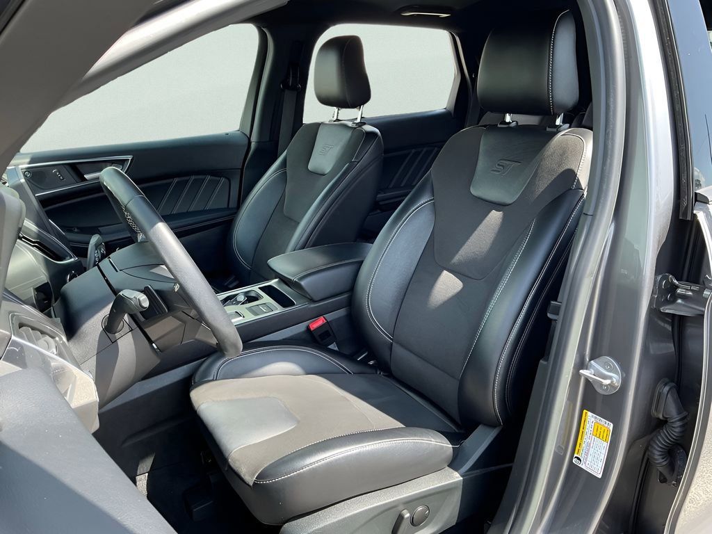 Certified 2022 Ford Edge ST image 30