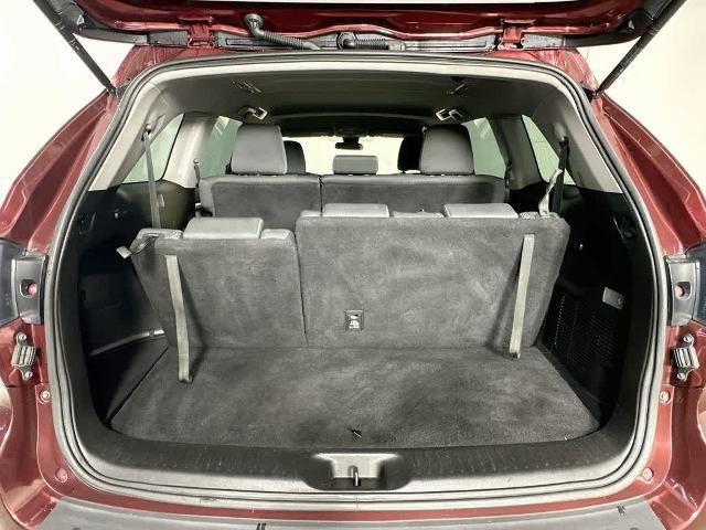 Used 2018 Toyota Highlander LE w/ Carpet Mat Package (TMS) AWD/4WD image 21