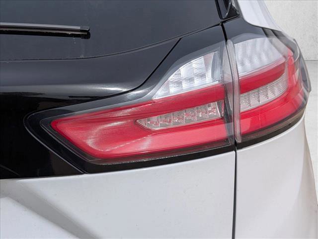 Certified 2022 Ford Edge SE w/ Black Appearance Package AWD/4WD image 11