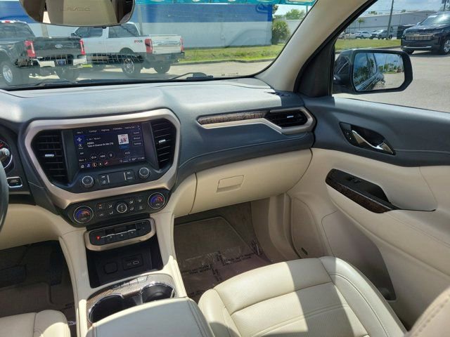 Used 2021 GMC Acadia Denali w/ Denali Technology Package FWD image 23
