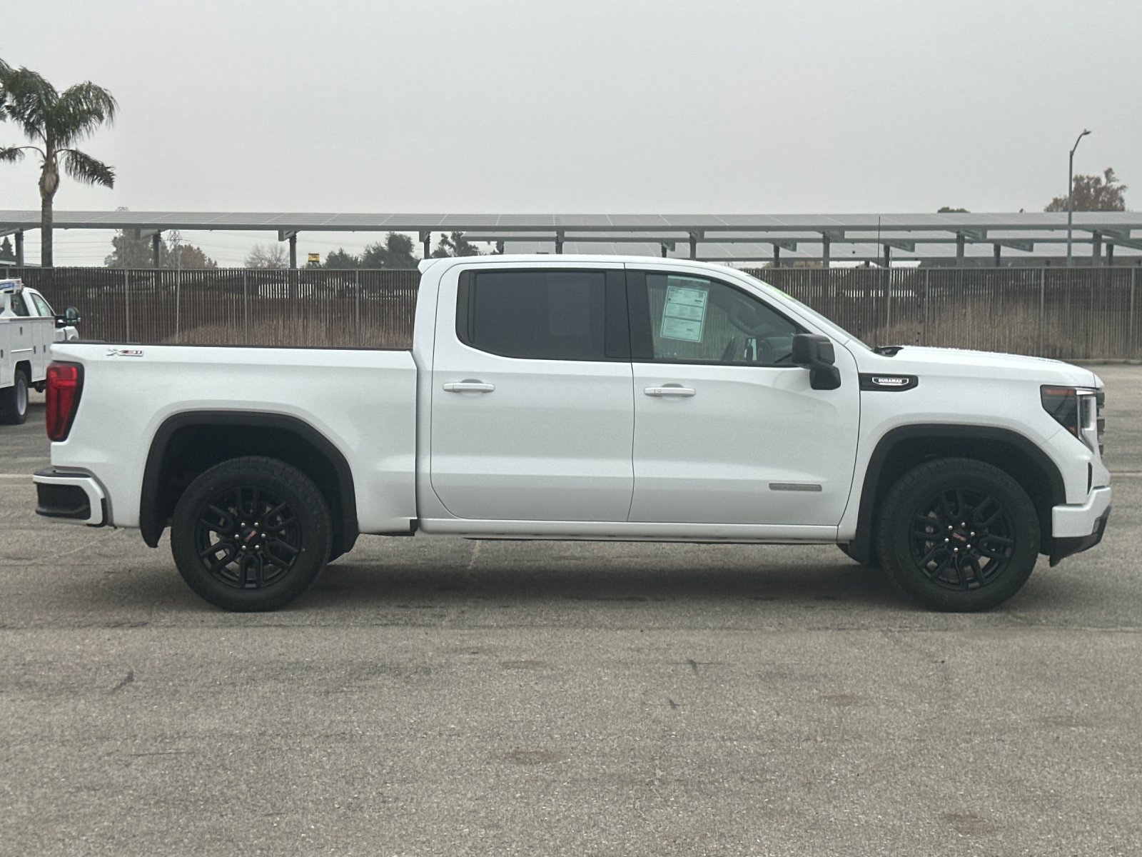 Used 2023 GMC Sierra 1500 Elevation w/ X31 Off-Road Package image 3