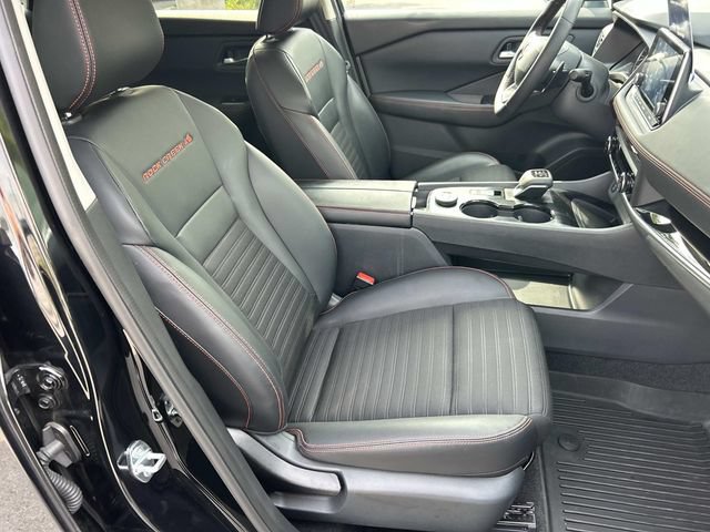 Used 2025 Nissan Rogue SV AWD/4WD image 29