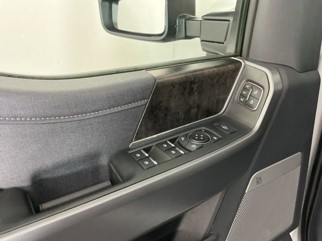 Certified 2025 Ford F350 Lariat w/ Black Appearance Package image 16