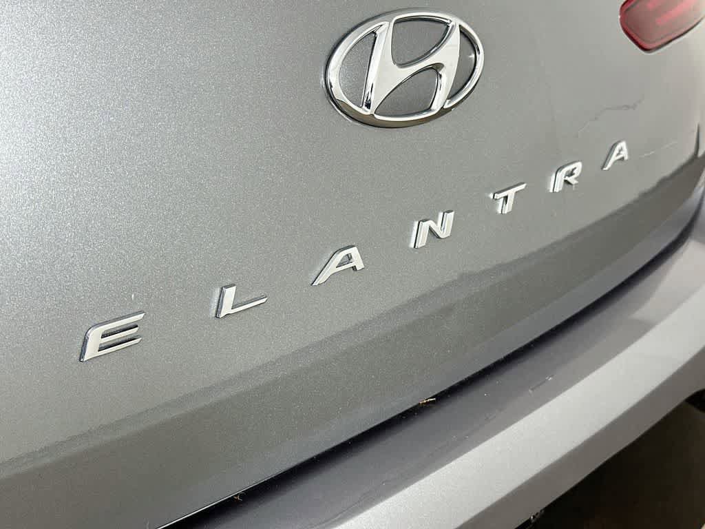 Used 2019 Hyundai Elantra Value Edition FWD image 7