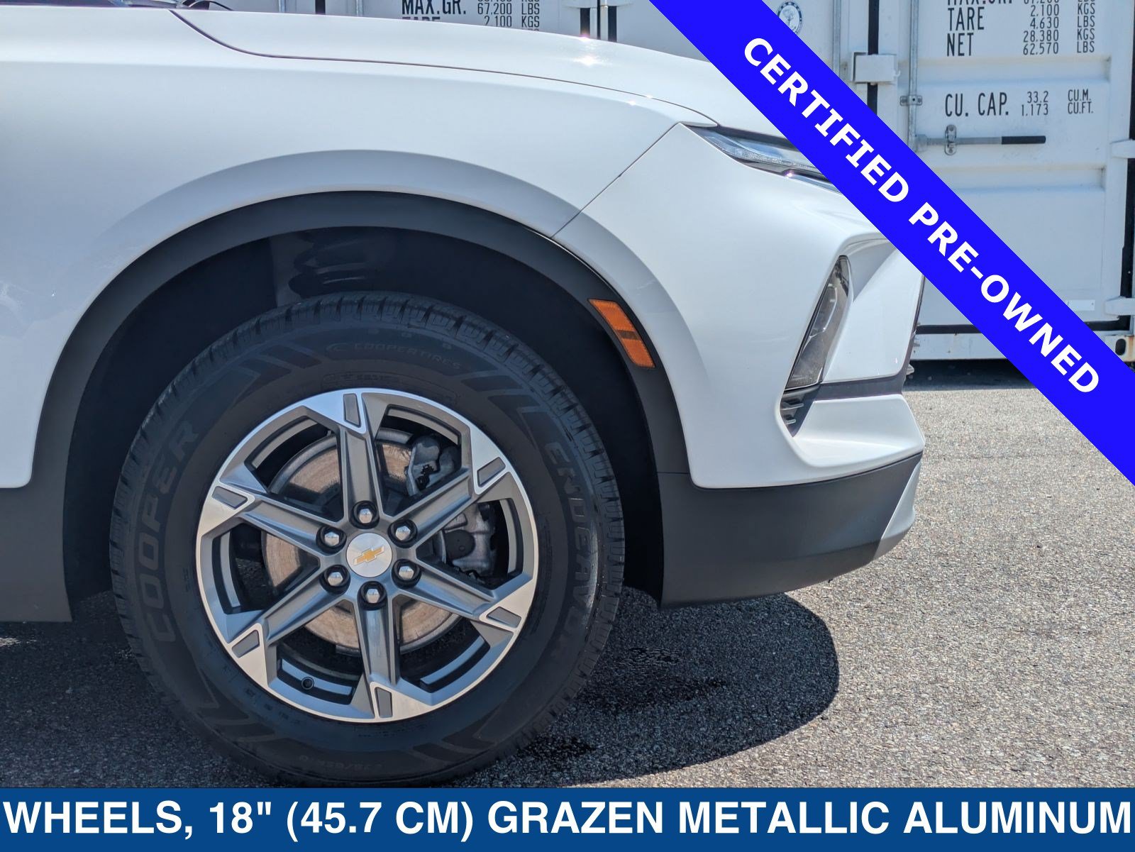 Used 2025 Chevrolet Blazer LT FWD image 12