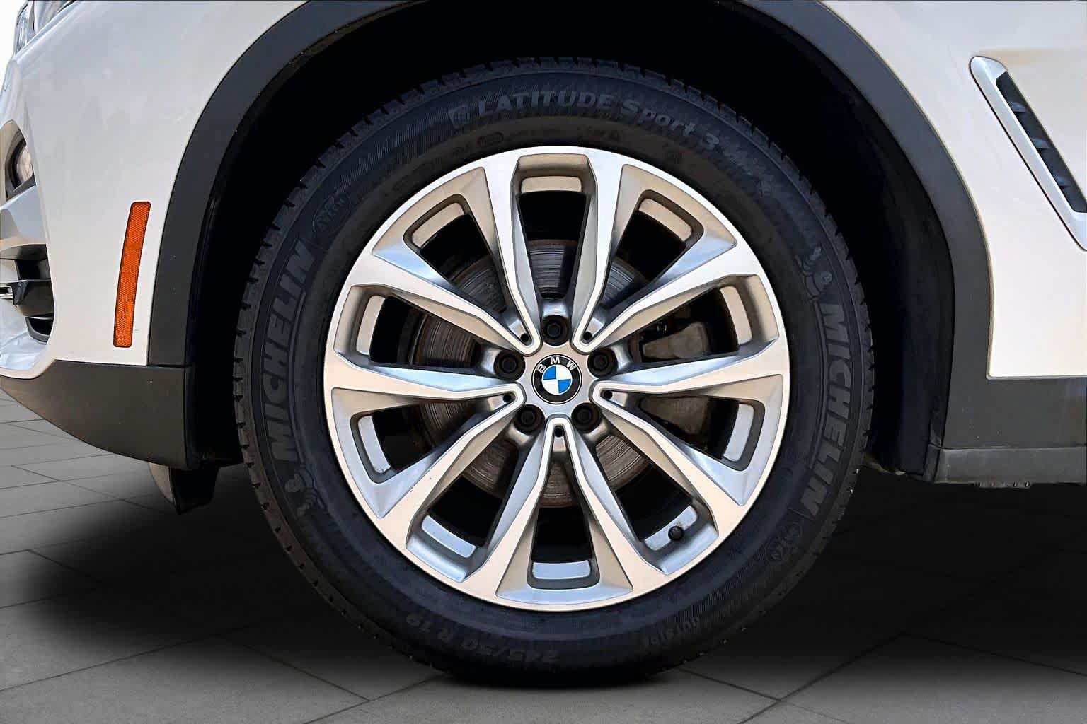Used 2019 BMW X3 sDrive30i w/ Premium Package RWD image 14