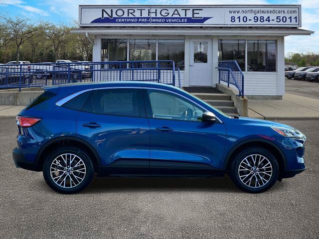 Certified 2022 Ford Escape SE w/ Cold Weather Package FWD image 2