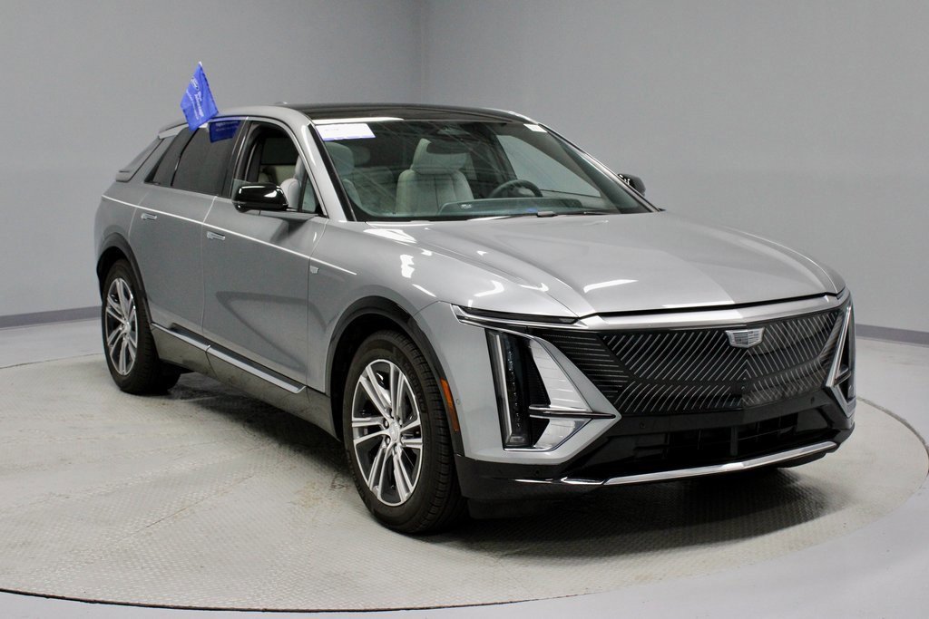 Used 2024 Cadillac Lyriq Luxury image 7