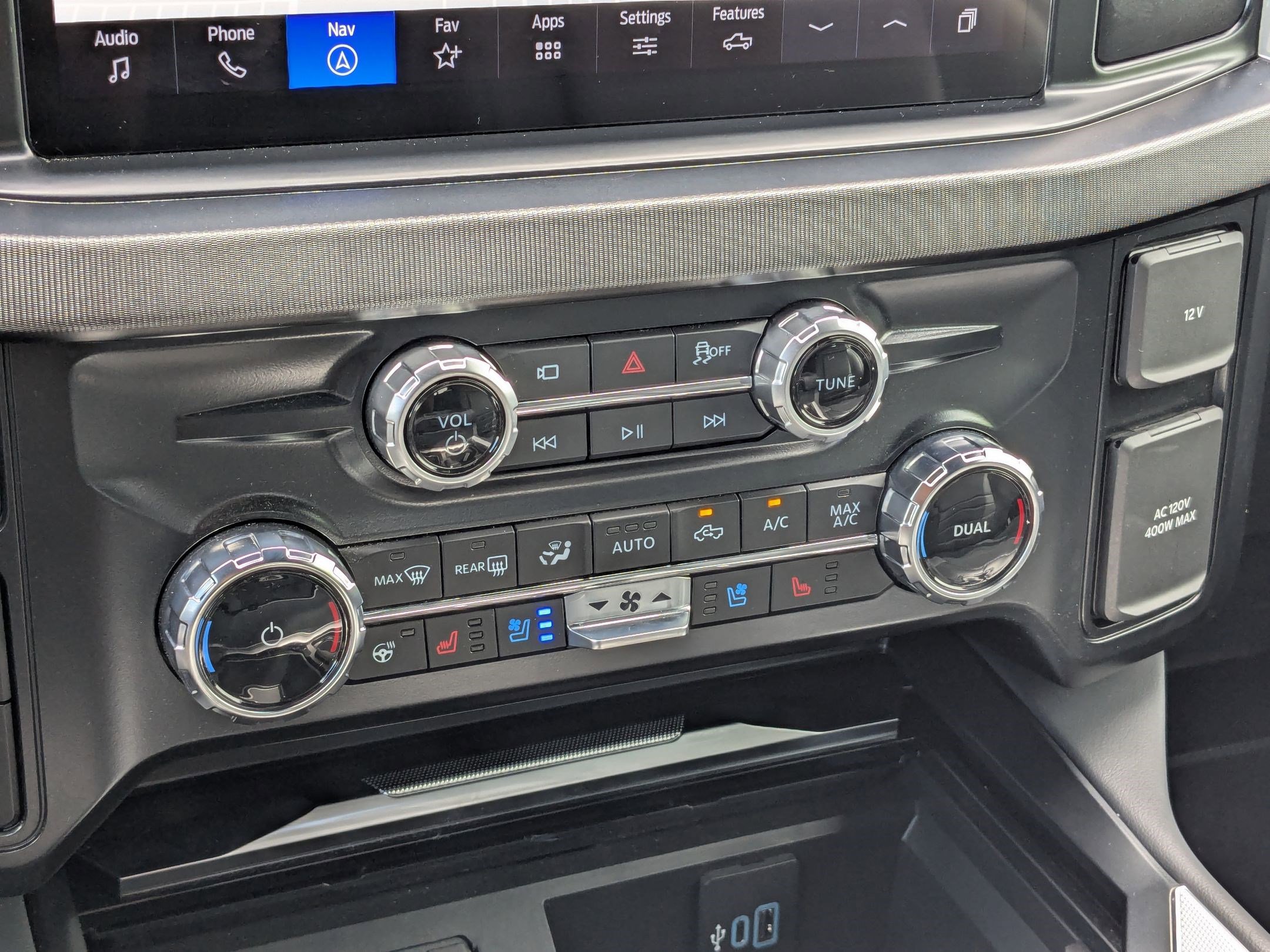 Certified 2026 Ford F450 Platinum w/ FX4 Off-Road Package AWD/4WD image 29