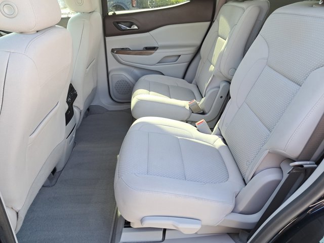 Used 2021 GMC Acadia SLE image 13