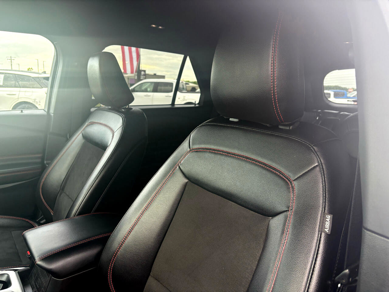 Certified 2023 Ford Explorer ST-Line w/ Class IV Trailer Tow Package image 19