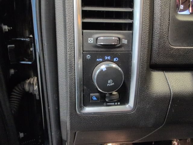 Used 2022 RAM 1500 Warlock AWD/4WD image 14