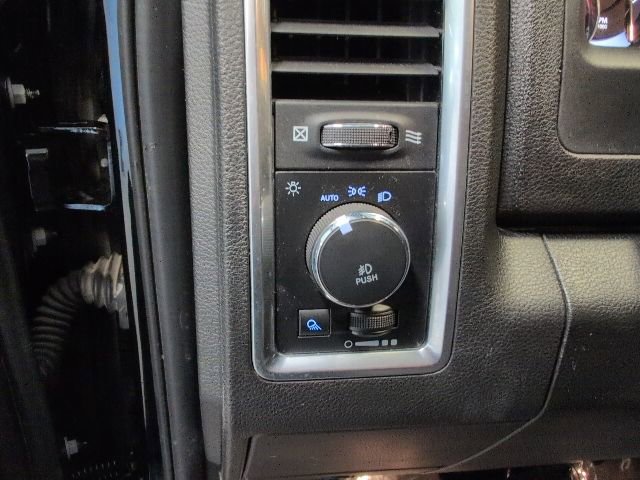 Used 2022 RAM 1500 Classic Warlock AWD/4WD image 14