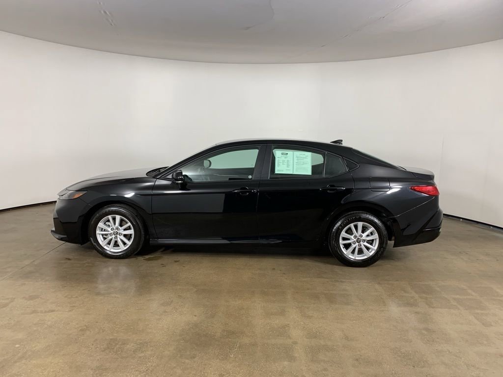 Used 2025 Toyota Camry LE FWD image 16