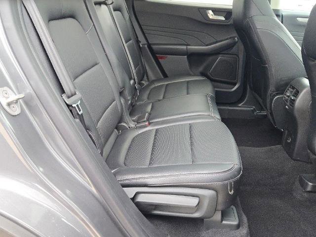 Certified 2022 Ford Escape Titanium w/ Class II Trailer Tow Package image 10