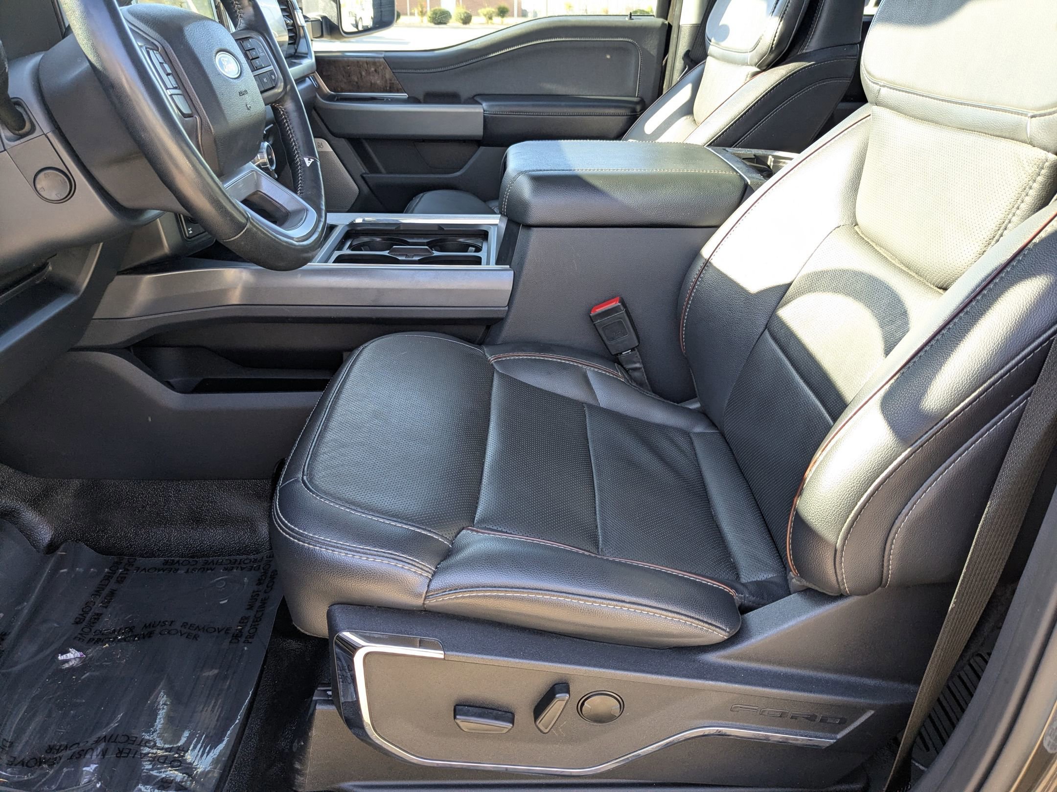 Certified 2024 Ford F350 Lariat w/ Lariat Ultimate Package AWD/4WD image 16