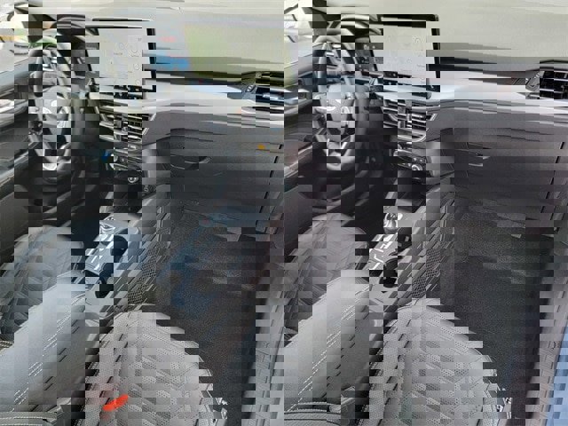 Certified 2023 Ford Escape Platinum w/ Premium Technology Package image 24