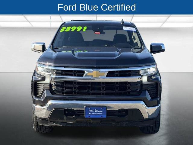 Used 2023 Chevrolet Silverado 1500 LT AWD/4WD image 2