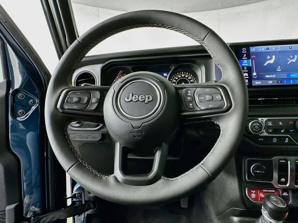 Used 2025 Jeep Wrangler Sport AWD/4WD image 15
