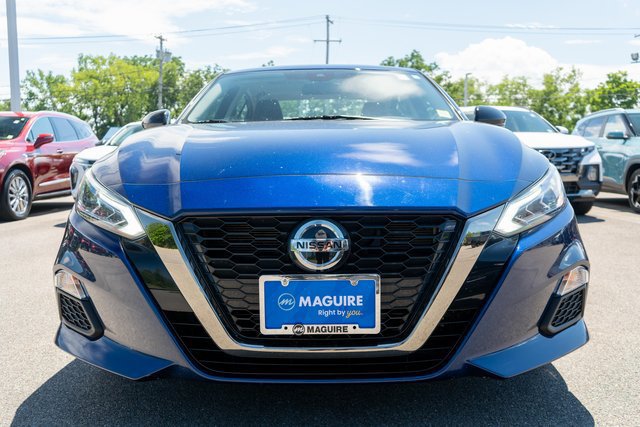 Used 2021 Nissan Altima 2.5 SR w/ SR Premium Package AWD/4WD image 3