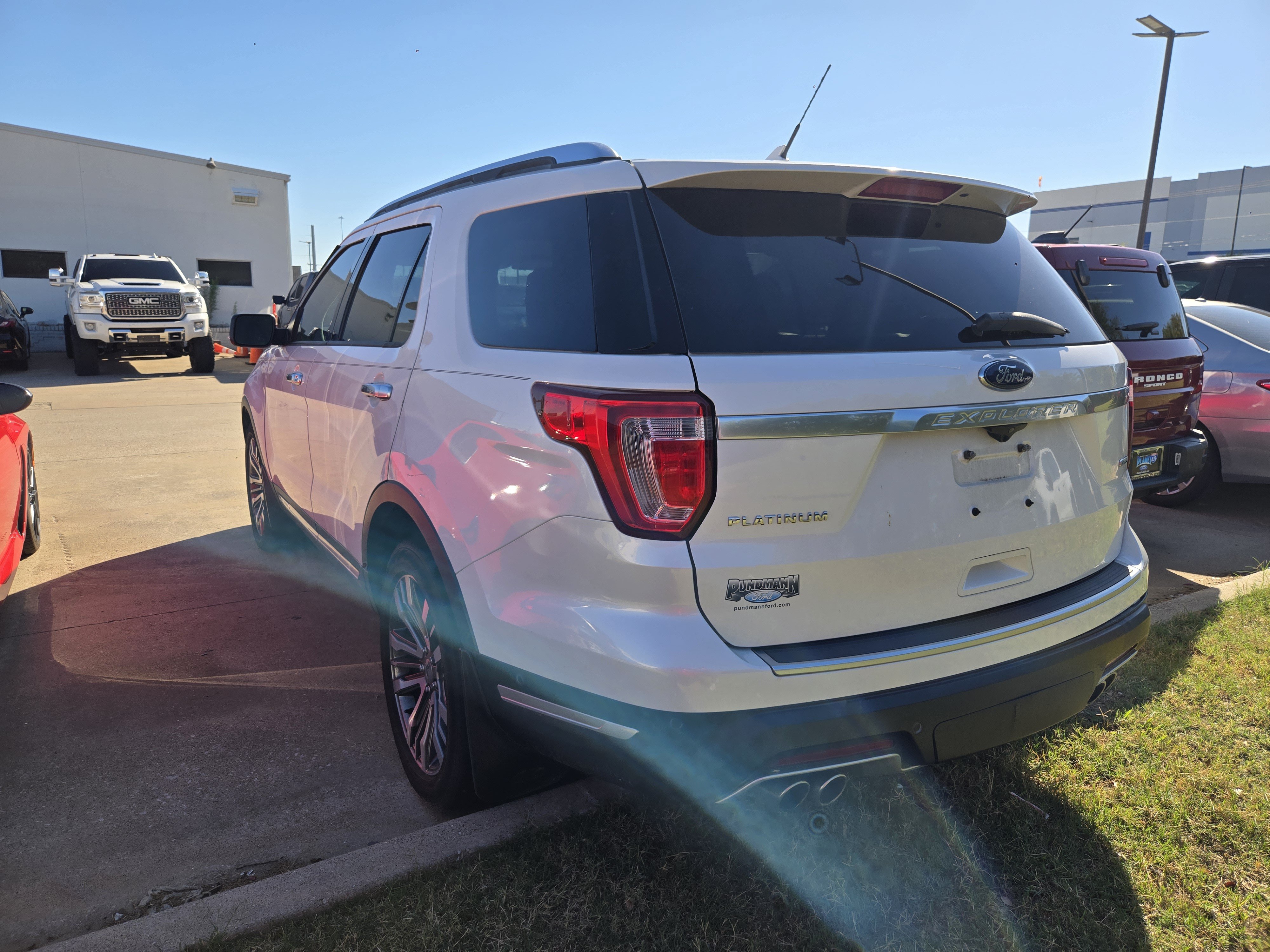 Certified 2019 Ford Explorer Platinum AWD/4WD image 6