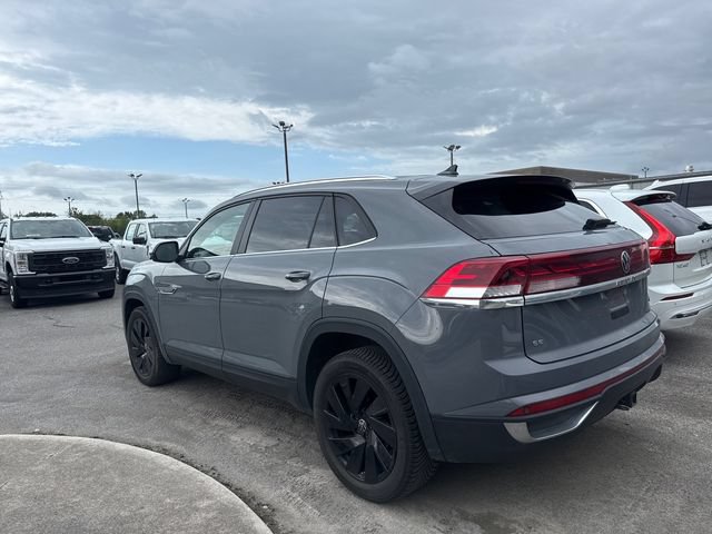 Used 2024 Volkswagen Atlas Cross Sport SE AWD/4WD image 4