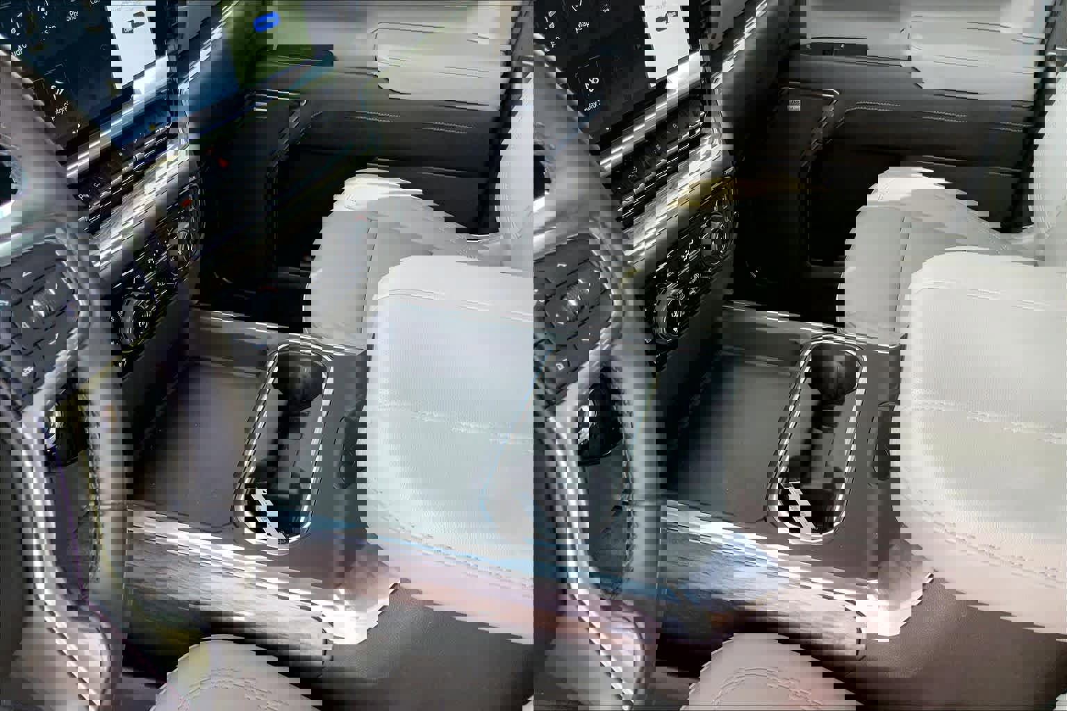 Used 2025 Chevrolet Silverado 2500 LTZ w/ LTZ Premium Package image 16