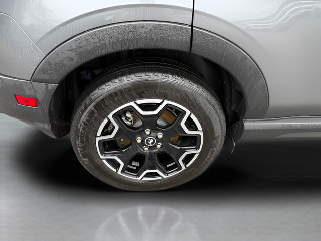 Certified 2025 Ford Bronco Sport Outer Banks w/ Outer Banks Tech Package+ AWD/4WD image 31