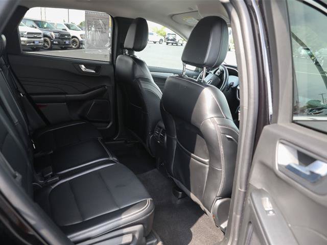 Certified 2024 Ford Escape Platinum AWD/4WD image 30