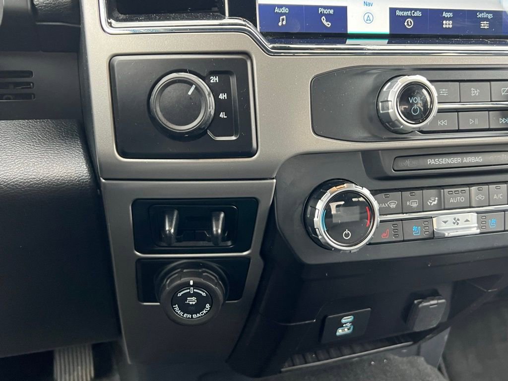 Certified 2022 Ford F350 Lariat w/ Chrome Package image 31