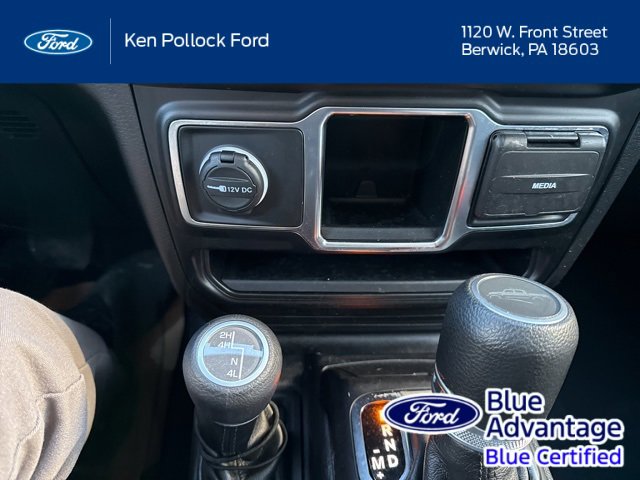 Used 2022 Jeep Gladiator Sport image 21