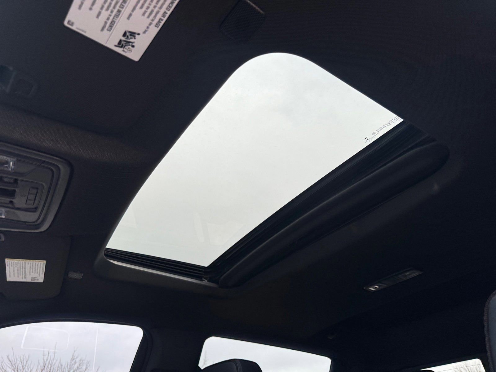 Used 2022 Chevrolet Silverado 1500 High Country w/ High Country Premium Package image 27