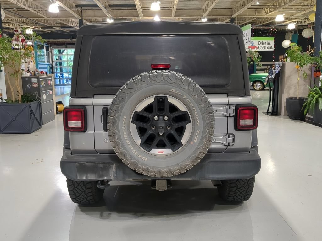 Used 2018 Jeep Wrangler Sport AWD/4WD image 9