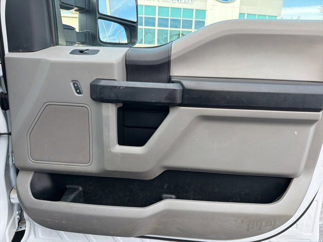 Certified 2019 Ford F550 4x4 Regular Cab Super Duty image 38