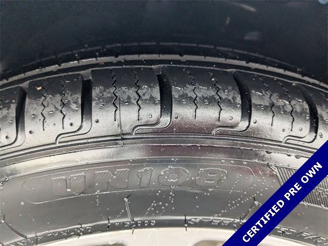 Certified 2020 Ford Fusion SE image 11