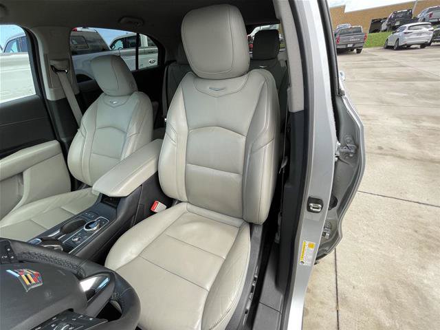 Used 2019 Cadillac XT4 Premium Luxury w/ Enhanced Visibility Package FWD image 18