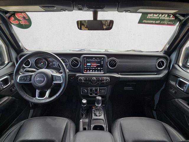 Used 2023 Jeep Wrangler Unlimited Sahara w/ Cold Weather Group AWD/4WD image 15