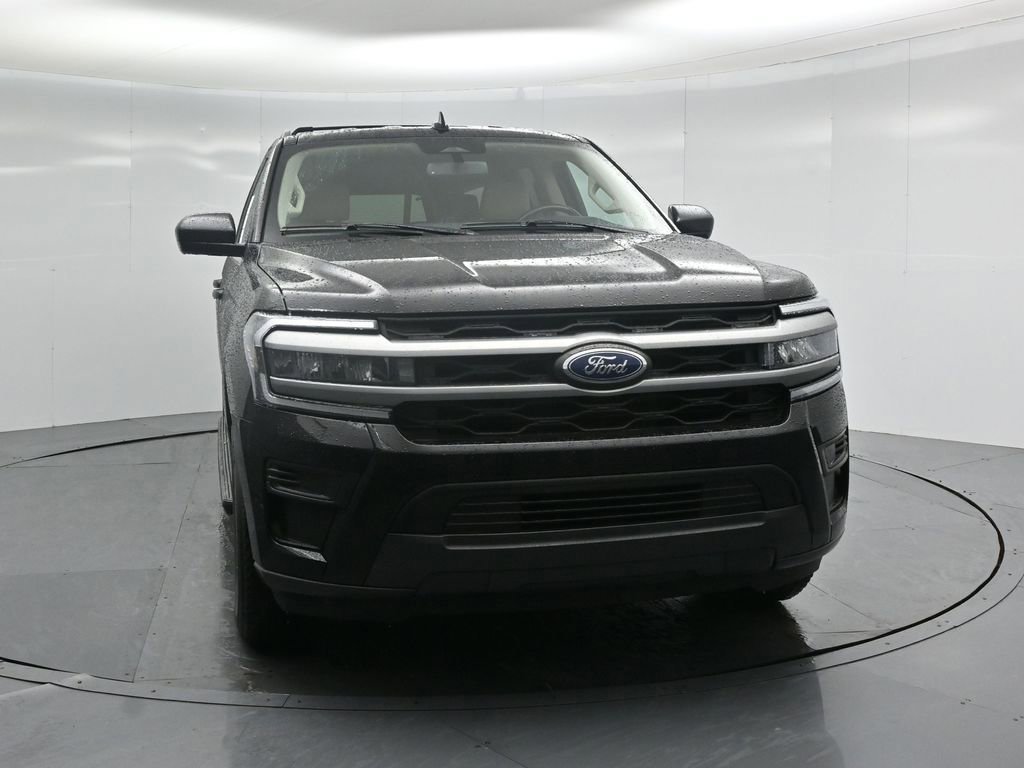 Certified 2024 Ford Expedition Max XLT image 6