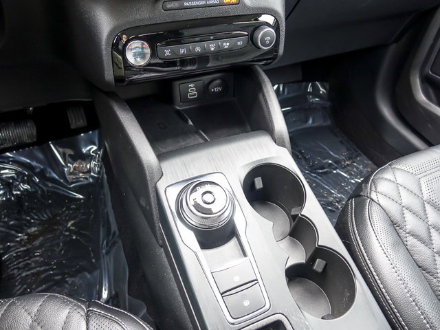 Certified 2024 Ford Escape Platinum w/ Premium Technology Package image 19
