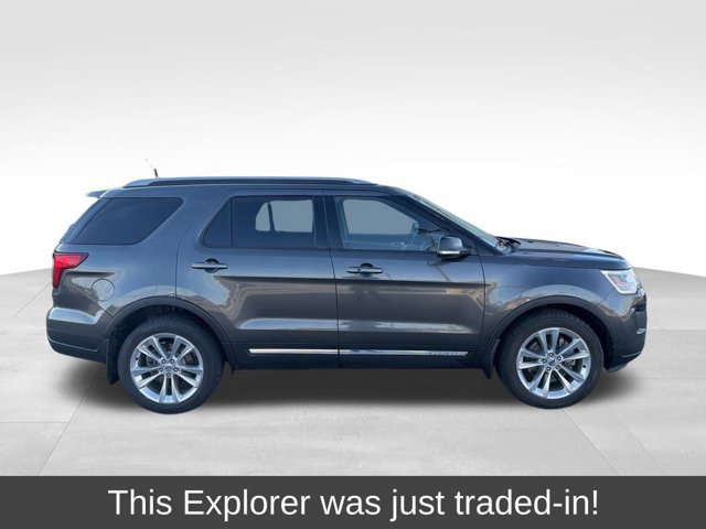 Certified 2018 Ford Explorer XLT w/ Equipment Group 202A image 1