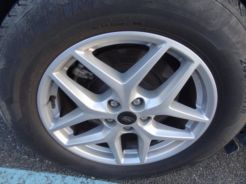 Certified 2024 Ford Edge SEL image 9