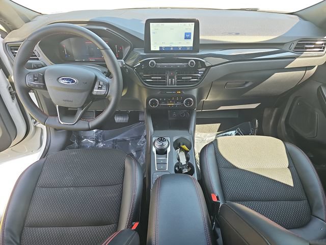 Certified 2025 Ford Escape ST-Line Select AWD/4WD image 9