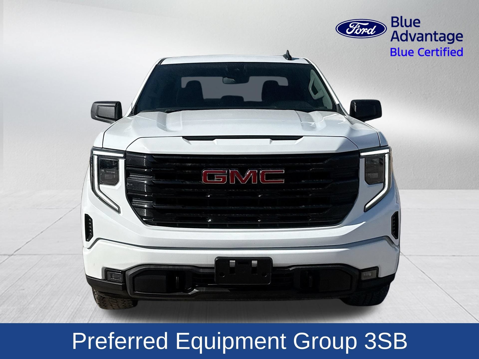 Used 2024 GMC Sierra 1500 Elevation w/ X31 Off-Road Package AWD/4WD image 3