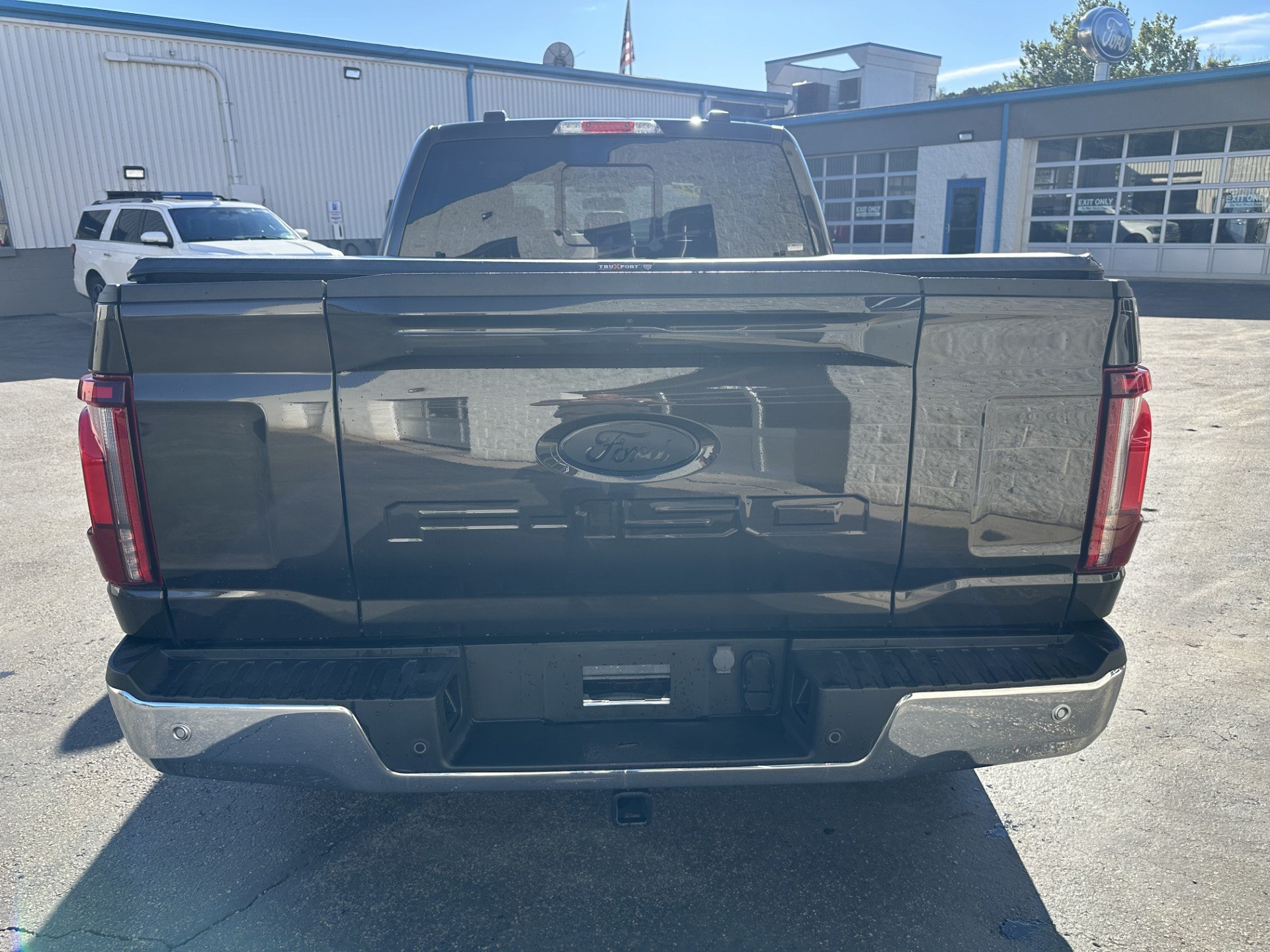 Certified 2024 Ford F150 Lariat w/ Bed Utility Package AWD/4WD image 6