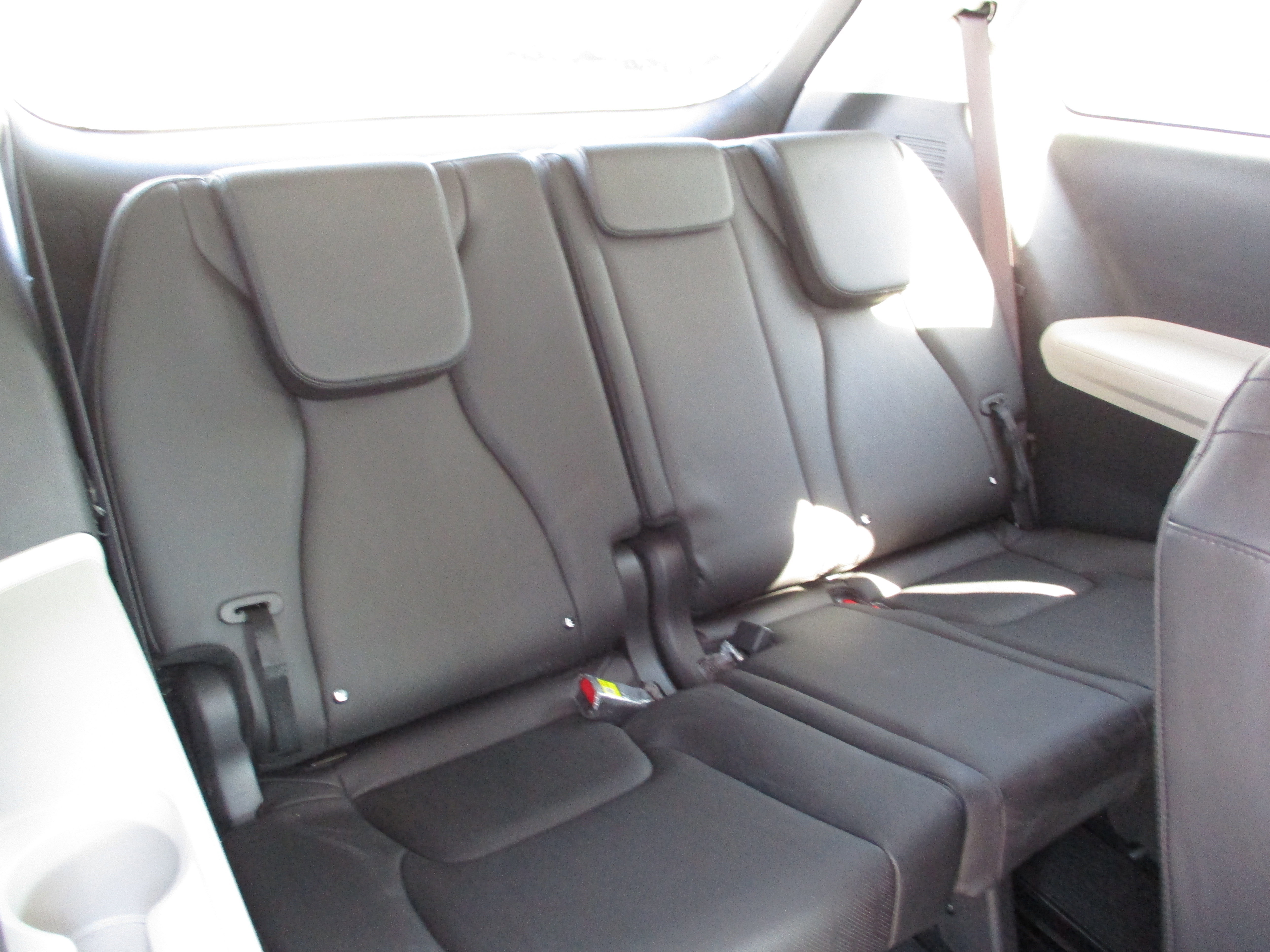 Used 2024 Kia Carnival LX image 14