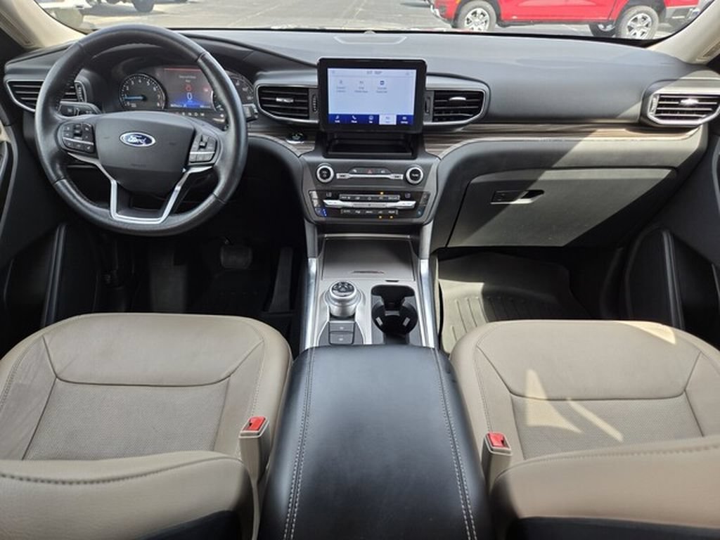 Certified 2020 Ford Explorer Limited AWD/4WD image 16