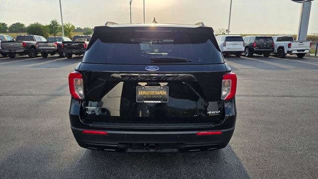 Certified 2024 Ford Explorer XLT w/ Equipment Group 202A AWD/4WD image 6