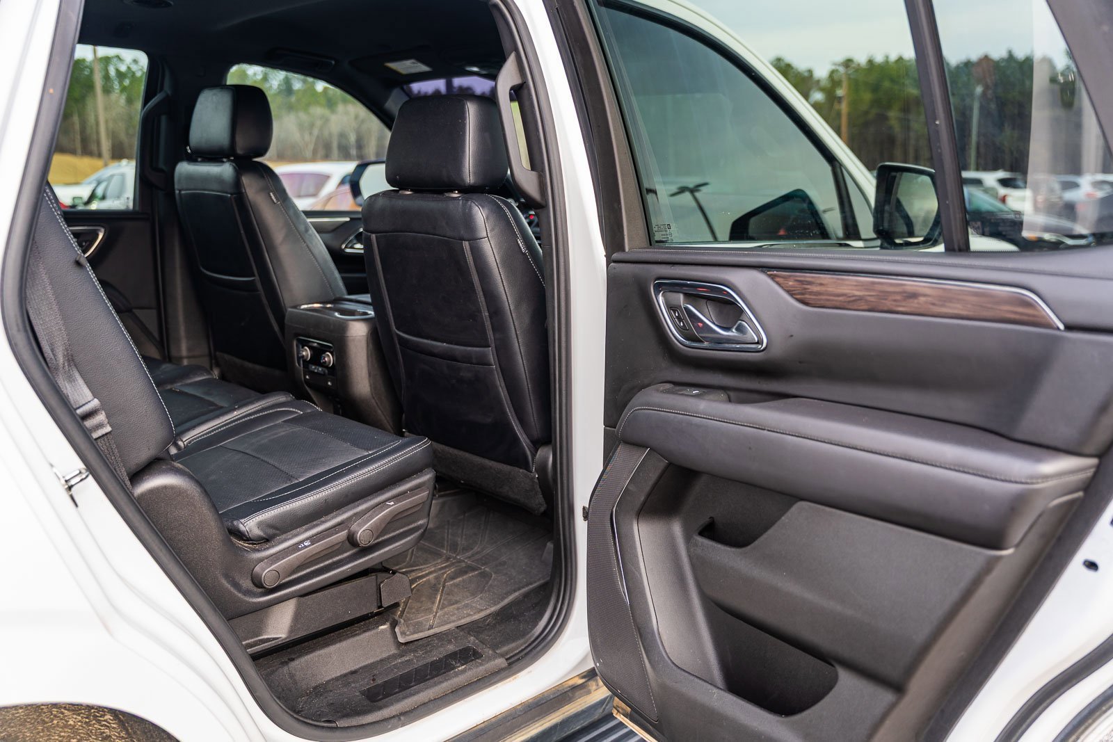 Used 2023 Chevrolet Tahoe LS image 13