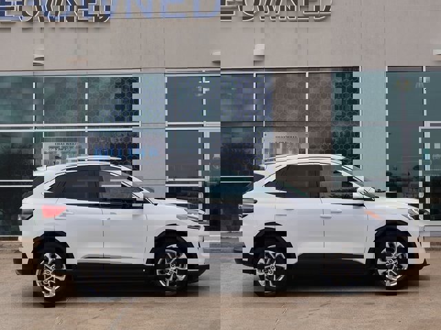Certified 2020 Ford Escape SE image 6