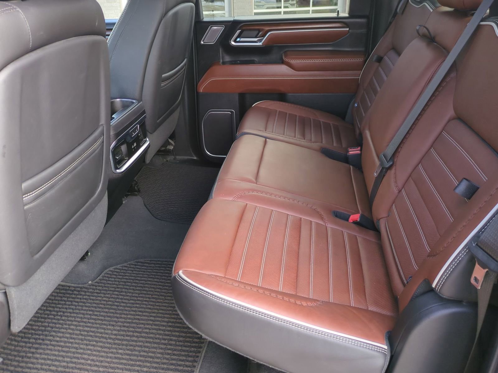 Used 2024 GMC Sierra 2500 Denali Ultimate w/ Max Trailering Package image 24